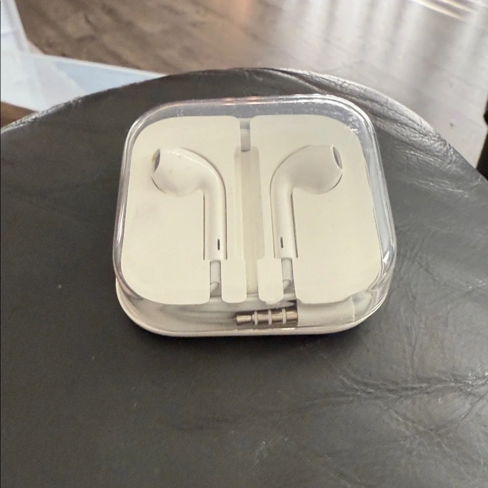 Apple White EarPods